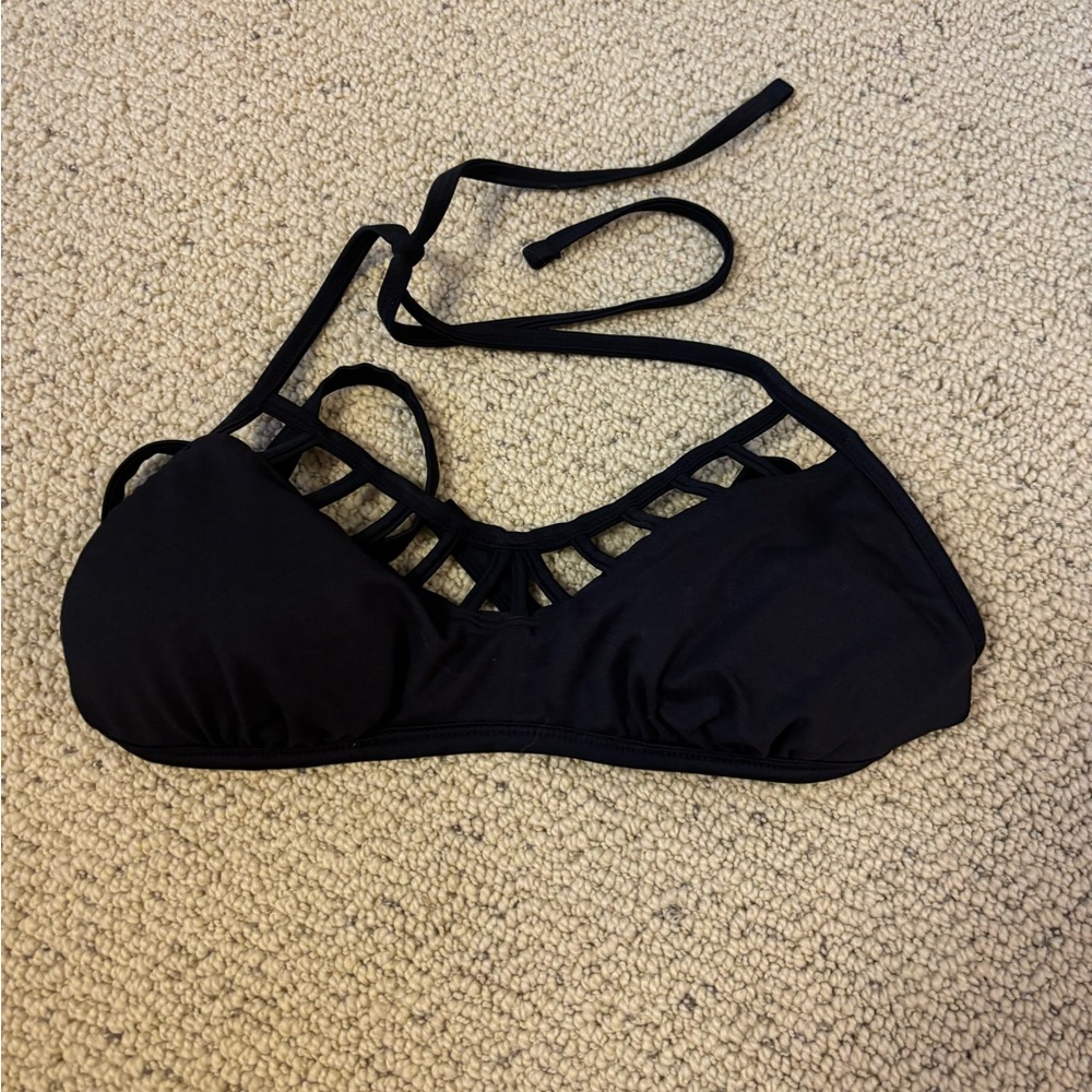 black hollister bikini top